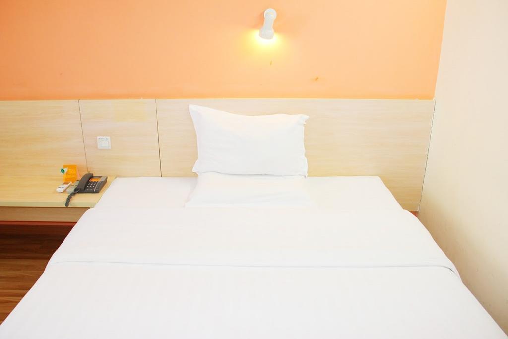 7Days Inn Lhasa Jokhang Branch Εξωτερικό φωτογραφία