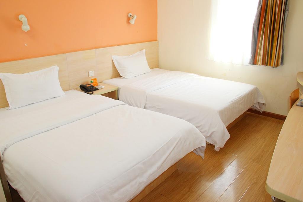 7Days Inn Lhasa Jokhang Branch Εξωτερικό φωτογραφία